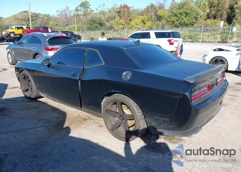 2017 Dodge Challenger T/A 392 из США, поврежденный, VIN 2C3CDZFJ7HH540544